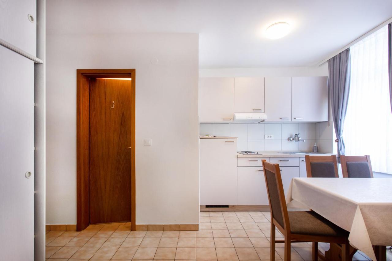 איזולה Apartmaji Pri Perotu מראה חיצוני תמונה