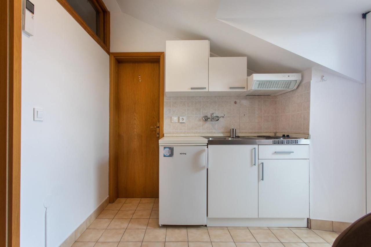 איזולה Apartmaji Pri Perotu מראה חיצוני תמונה